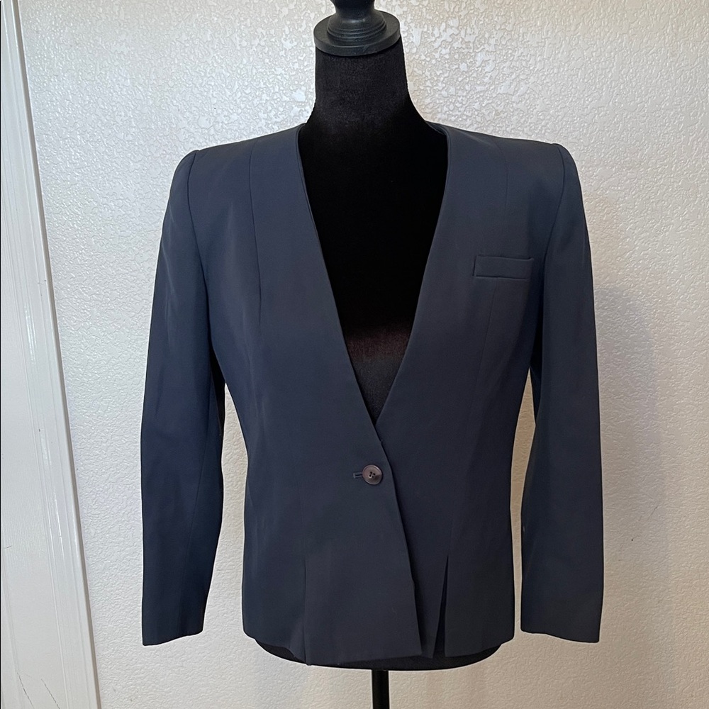 Women's Tailored Single-Button Navy Blazer
